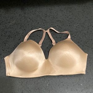 B.TEMPT'D BY WACOAL Style #956281 COLOR: AU NATURAL 38D